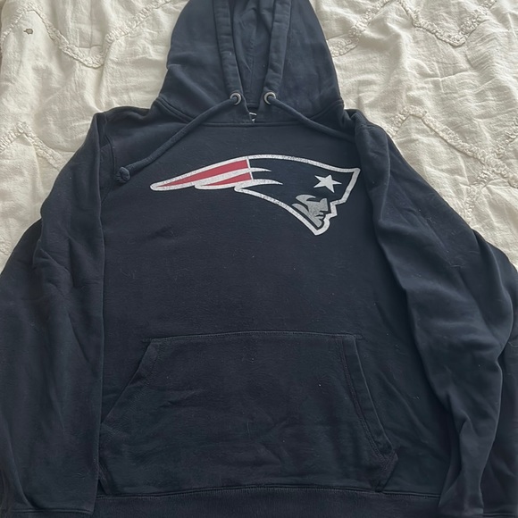 Patriots Sweatshirt - Picture 1 of 2